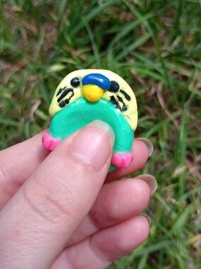 Yellow & Green Parakeet Bird Worry Stone